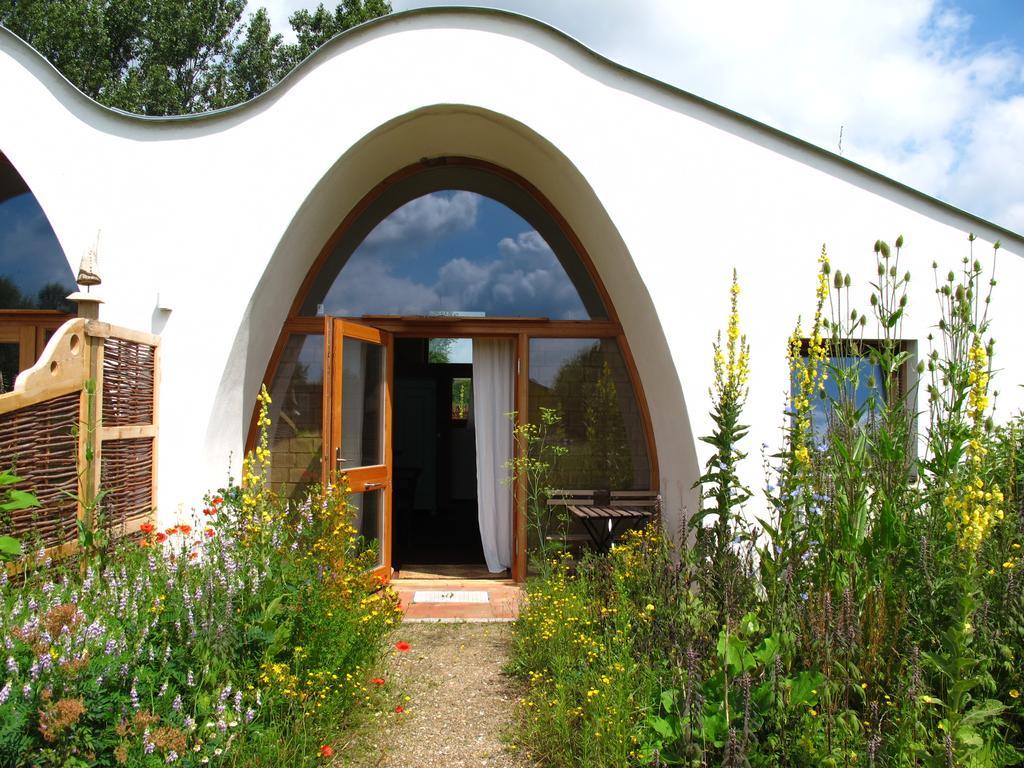Gaestehaus Am Wangeliner Garten ภายนอก รูปภาพ